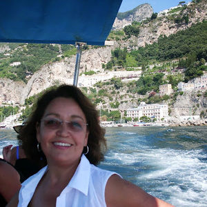 Meet your Posher, Ana